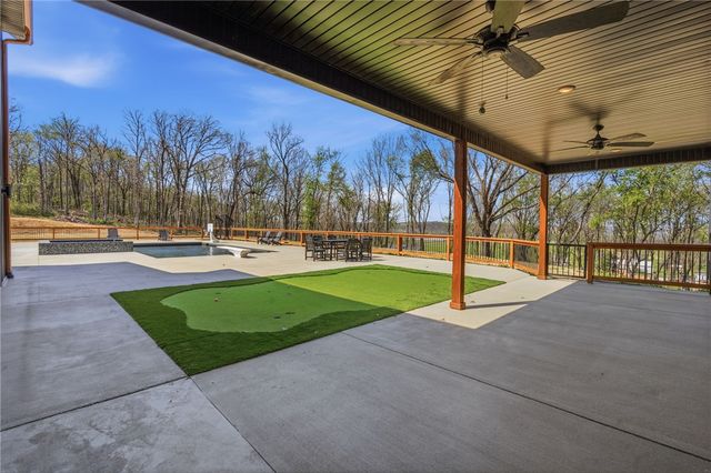 21665 Griggs Road, Springdale, AR 72762