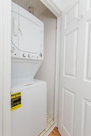 1410 Pebblecreek Drive, Glenview, IL 60025