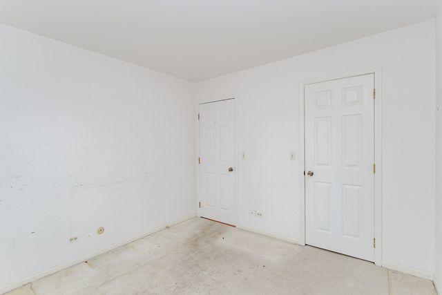 1410 Pebblecreek Drive, Glenview, IL 60025