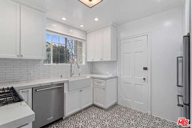 9768 W Olympic Boulevard, Beverly Hills, CA 90212