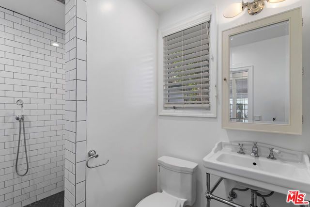 9768 W Olympic Boulevard, Beverly Hills, CA 90212