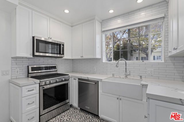 9768 W Olympic Boulevard, Beverly Hills, CA 90212
