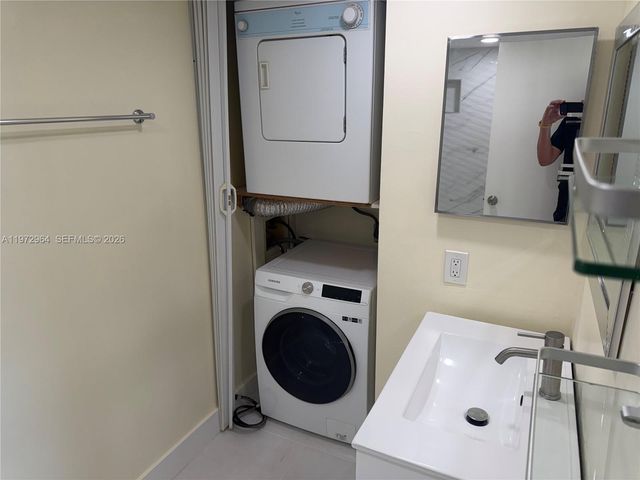 11750 SW 18th St 525, Miami, FL 33175