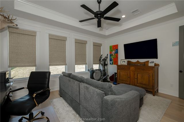 3317 Stoneleigh Road, Bryan, TX 77808