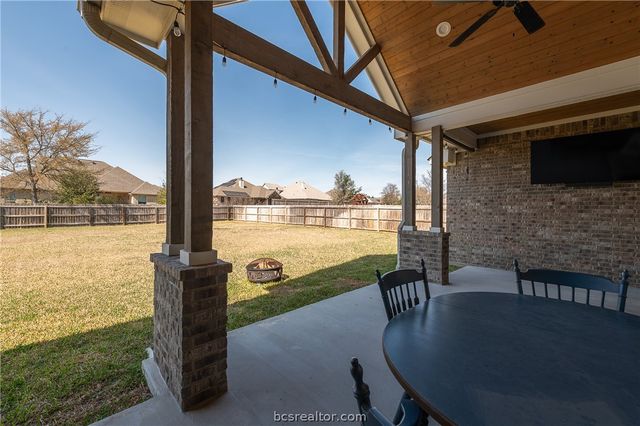 3317 Stoneleigh Road, Bryan, TX 77808