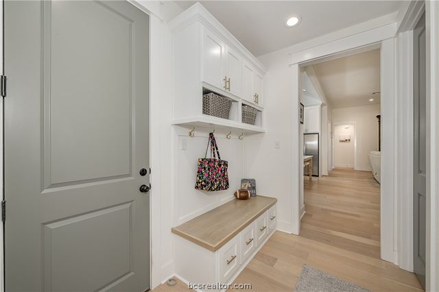 3317 Stoneleigh Road, Bryan, TX 77808