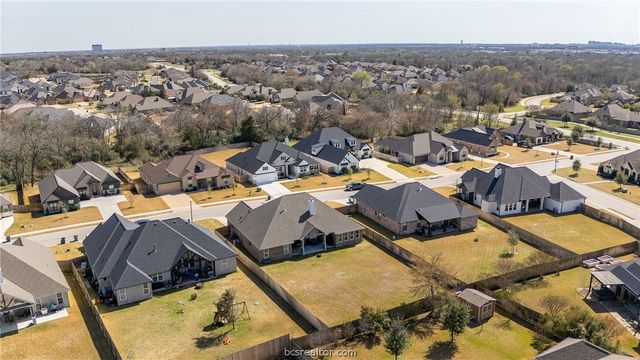 3317 Stoneleigh Road, Bryan, TX 77808