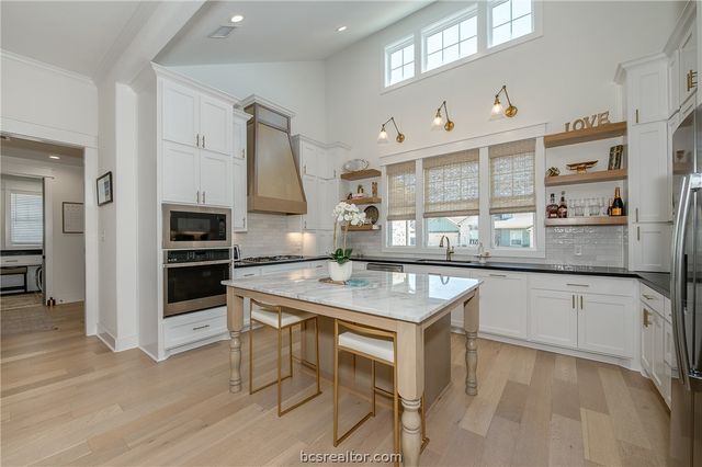 3317 Stoneleigh Road, Bryan, TX 77808