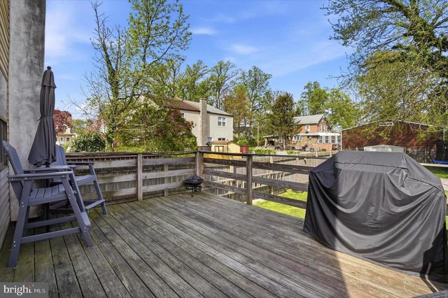 103 W RIVELY AVE, Aldan, PA 19018