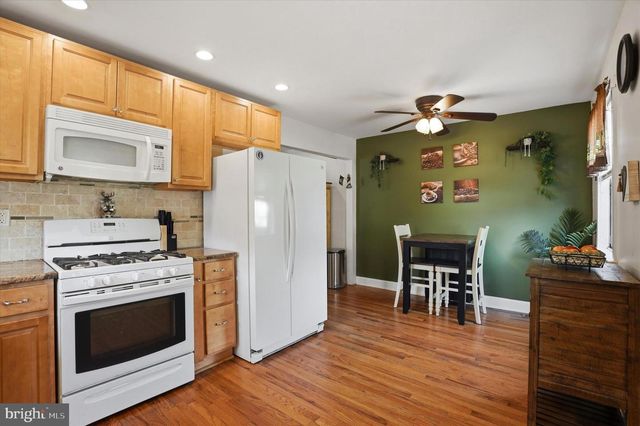 103 W RIVELY AVE, Aldan, PA 19018