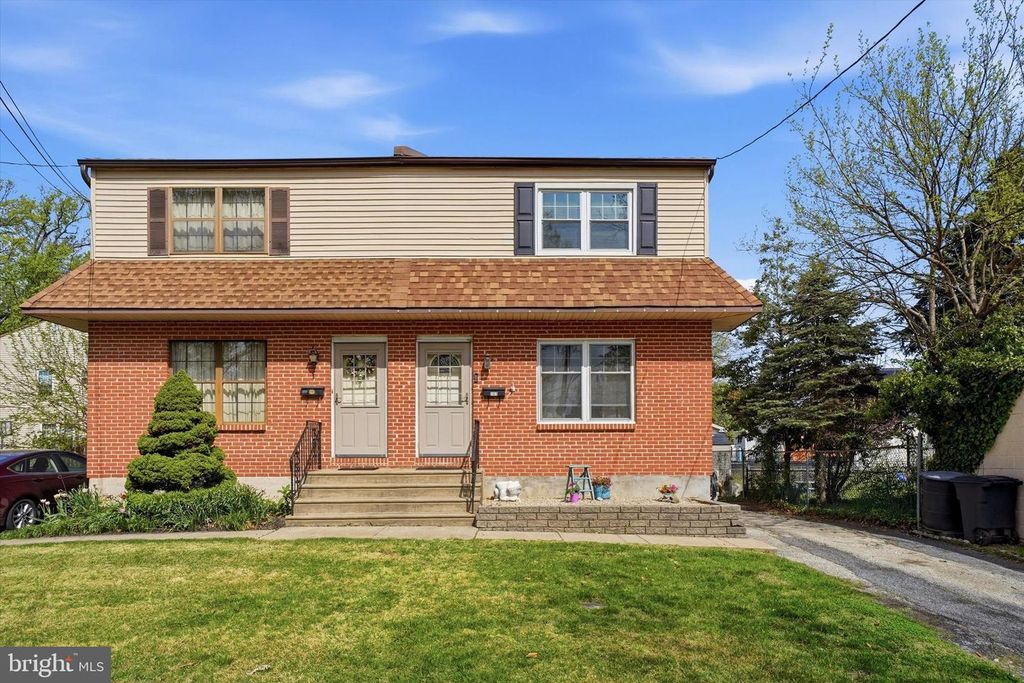 103 W RIVELY AVE, Aldan, PA 19018