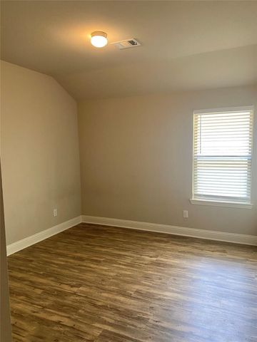 2258 Templin Avenue, Forney, TX 75126
