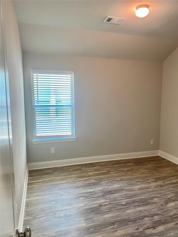 2258 Templin Avenue, Forney, TX 75126