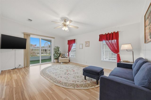 266 DOUGLAS PARK AVENUE, Davenport, FL 33897