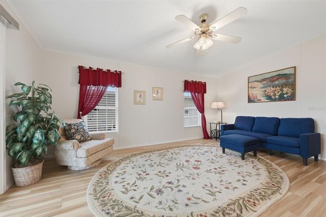 266 DOUGLAS PARK AVENUE, Davenport, FL 33897