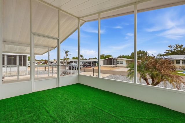 266 DOUGLAS PARK AVENUE, Davenport, FL 33897