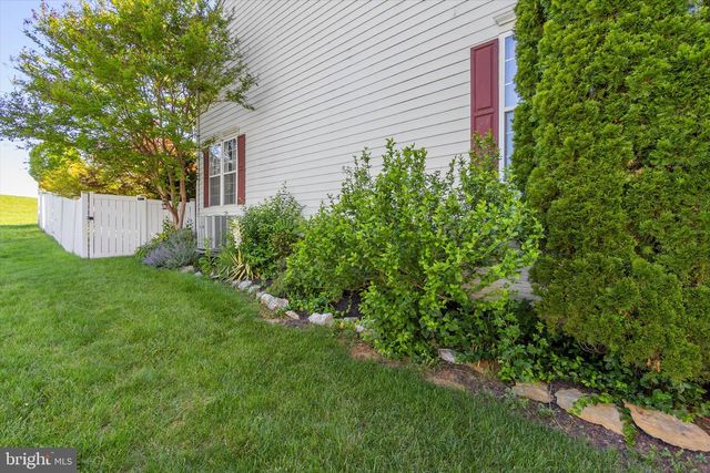 171 RIPARIAN LN, Ranson, WV 25438