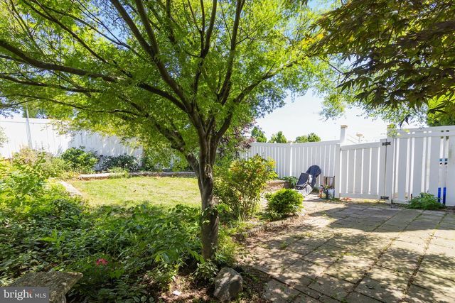 171 RIPARIAN LN, Ranson, WV 25438