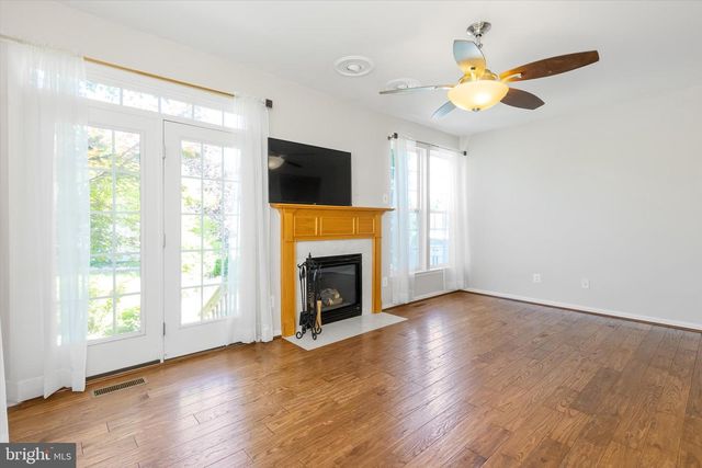 171 RIPARIAN LN, Ranson, WV 25438