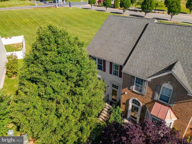 171 RIPARIAN LN, Ranson, WV 25438