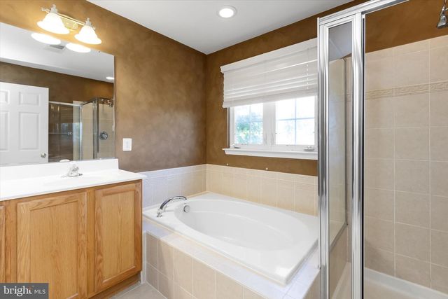 171 RIPARIAN LN, Ranson, WV 25438