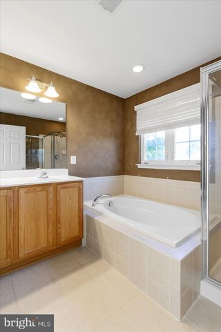 171 RIPARIAN LN, Ranson, WV 25438