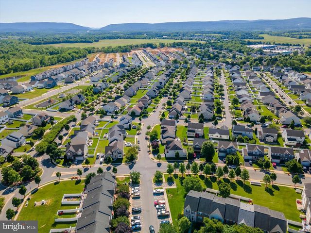 171 RIPARIAN LN, Ranson, WV 25438