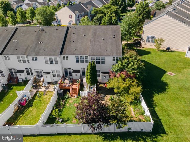 171 RIPARIAN LN, Ranson, WV 25438