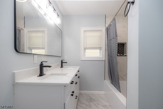 65 Rutgers St, Irvington Twp., NJ 07111