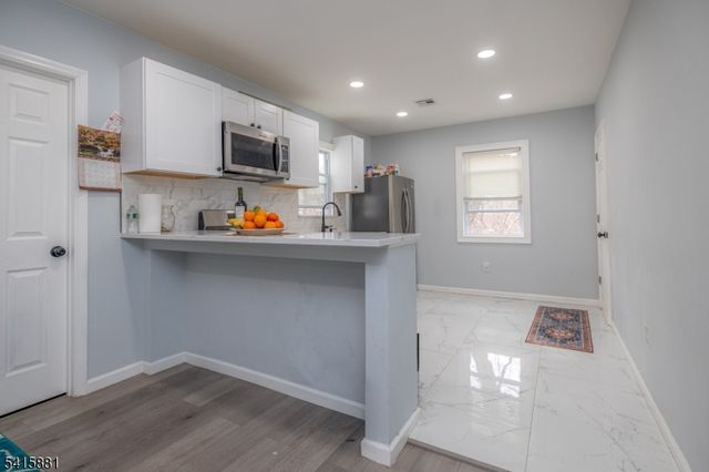 65 Rutgers St, Irvington Twp., NJ 07111