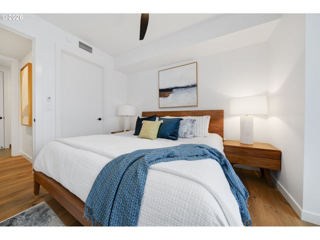 590 WATERFRONT Way 604, Vancouver, WA 98660