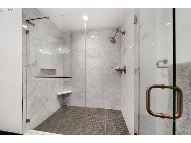 590 WATERFRONT Way 604, Vancouver, WA 98660