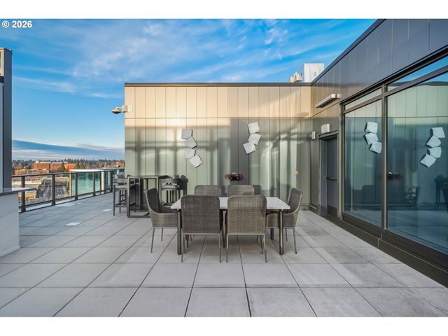 590 WATERFRONT Way 604, Vancouver, WA 98660