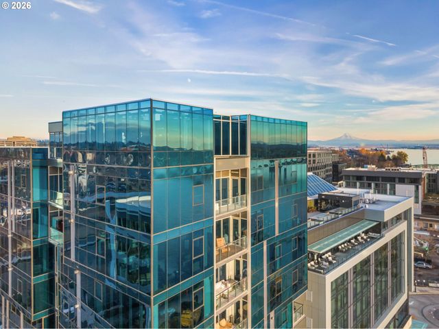 590 WATERFRONT Way 604, Vancouver, WA 98660