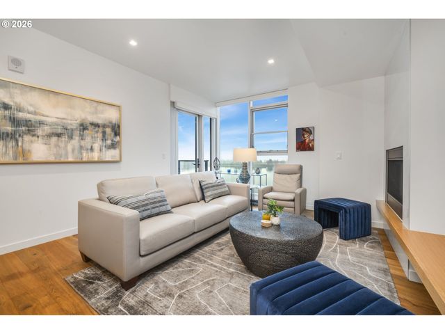 590 WATERFRONT Way 604, Vancouver, WA 98660