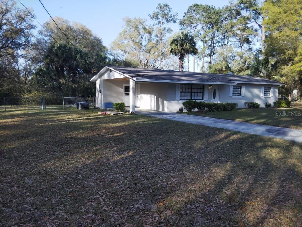 Image 2 of property listing at 11031 NE 145TH STREET, Fort Mc Coy, FL 32134