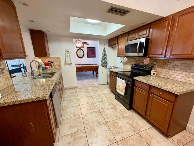6875 NW 17TH Court, Margate, FL 33063