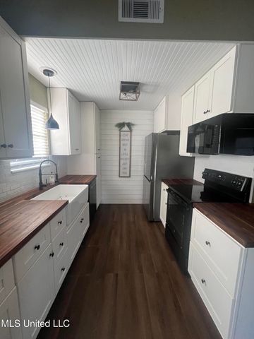 1652 Thomas Street, Horn Lake, MS 38637