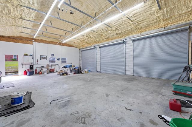 13 Westwood Drive, Huntsville, TX 77320