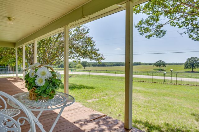 5641 County Road 313a, Alvarado, TX 76009