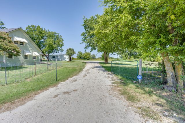 5641 County Road 313a, Alvarado, TX 76009