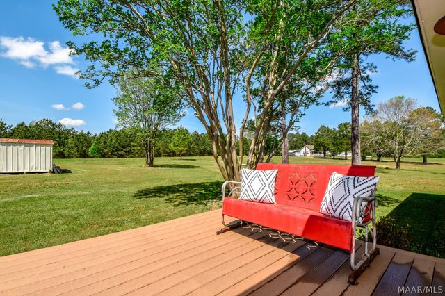 247 Cherokee Trail, Tallassee, AL 36078