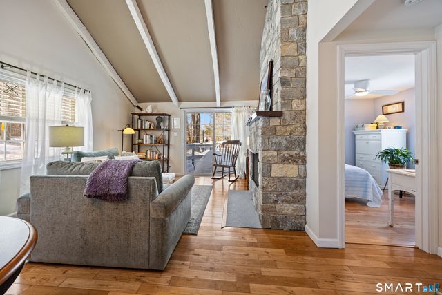 28 Davis Road, New Hartford, CT 06057