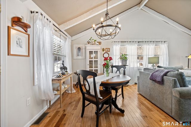 28 Davis Road, New Hartford, CT 06057