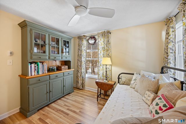 28 Davis Road, New Hartford, CT 06057