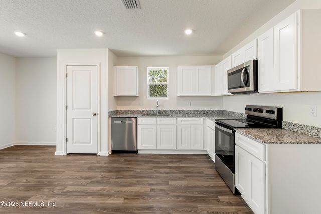 9507 AMELIA Lane, Glen St. Mary, FL 32040