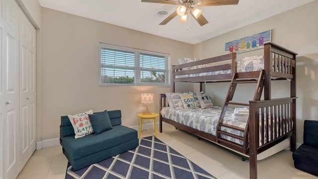 1109 DE NARVAEZ AVENUE, Bradenton, FL 34209