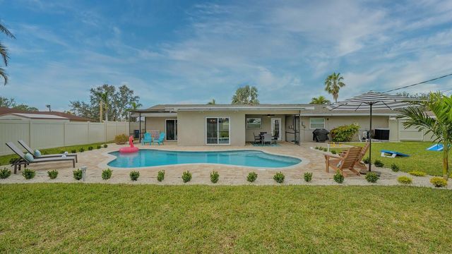 1109 DE NARVAEZ AVENUE, Bradenton, FL 34209