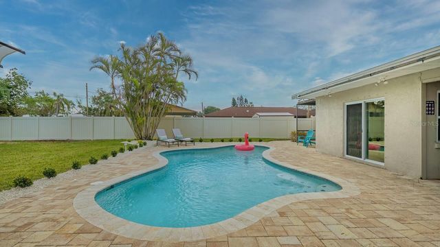 1109 DE NARVAEZ AVENUE, Bradenton, FL 34209