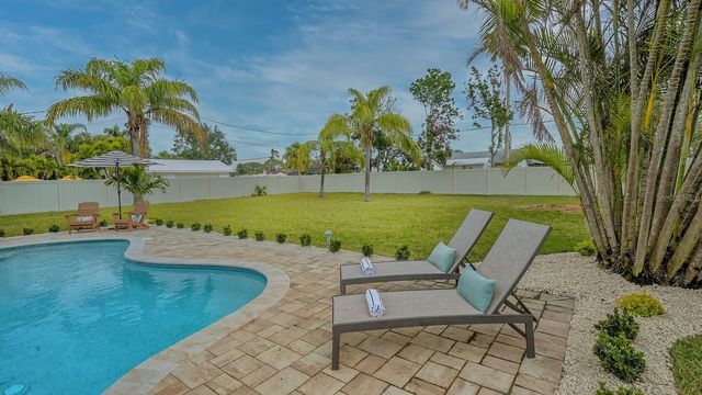 1109 DE NARVAEZ AVENUE, Bradenton, FL 34209